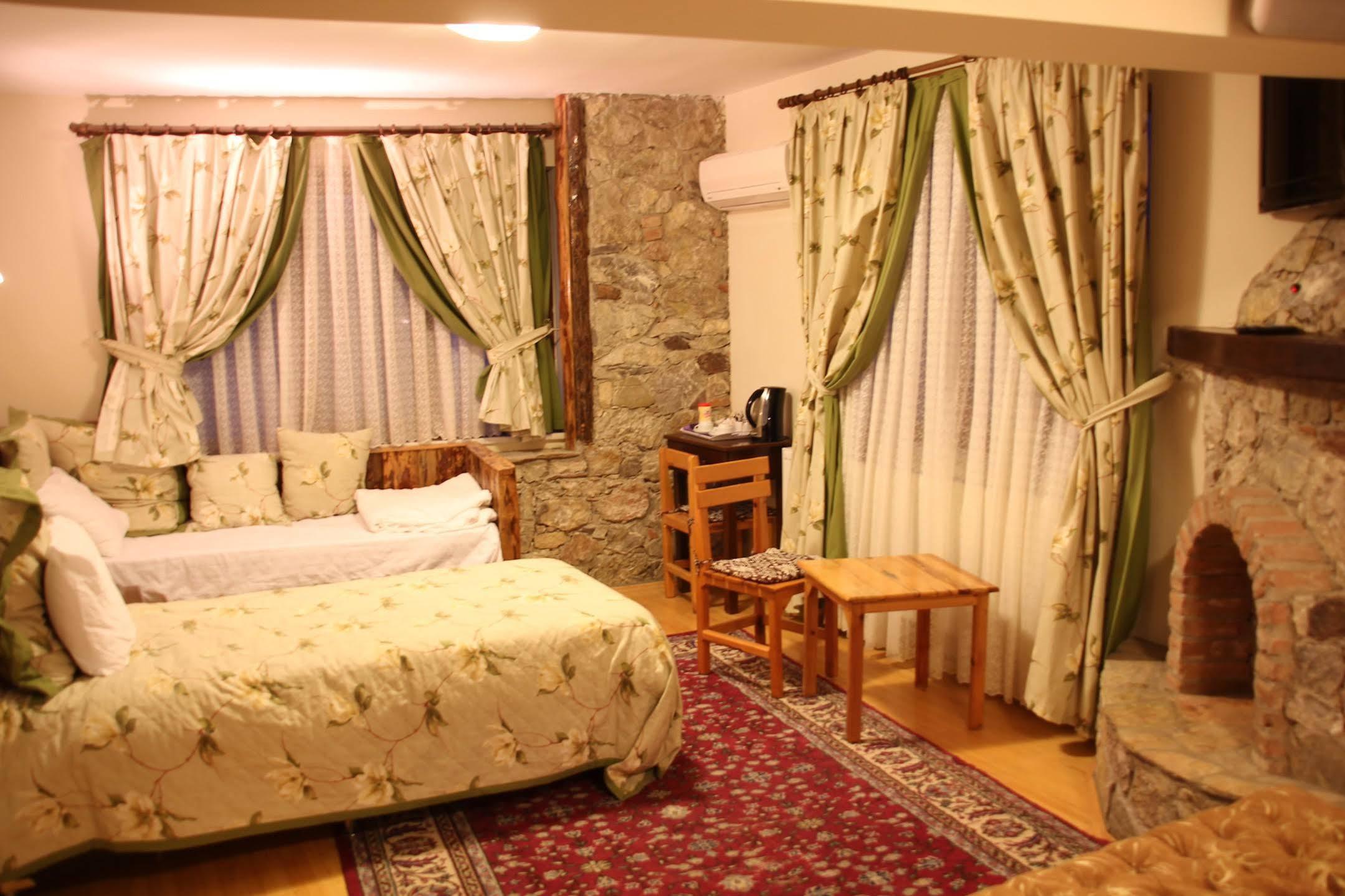 Fulya Pension Egirdir Esterno foto